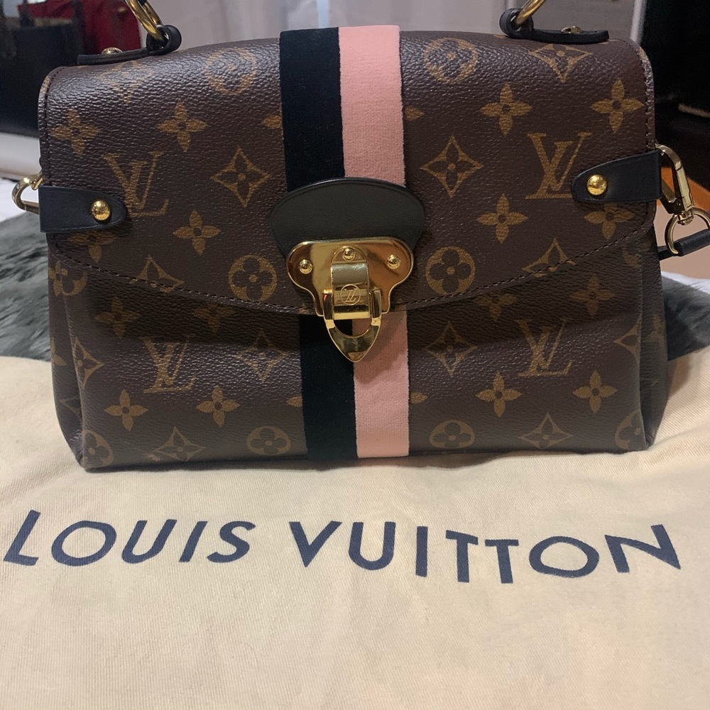COPY - Louis Vuitton Crossbody Handbag Georges BB